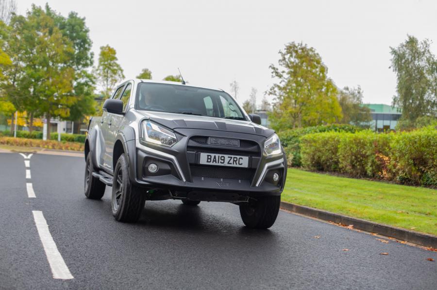  Isuzu D-Max XTR 2019 года  (UK) (фото 38 из 40)